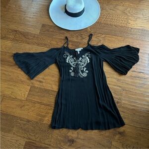 Flying Tomato Black‎ Embroidery Tunic Dress